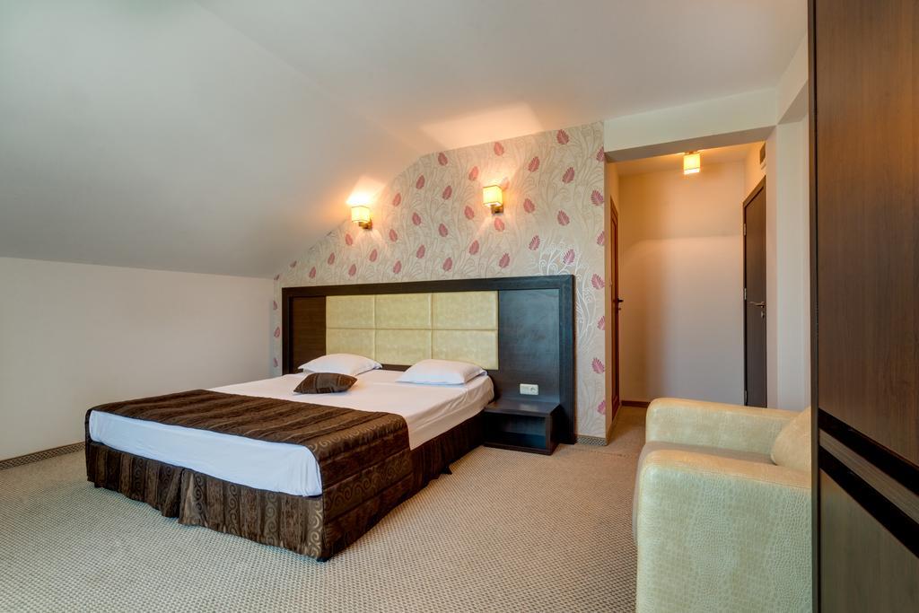 Siena House Hotel Sozopol Bagian luar foto