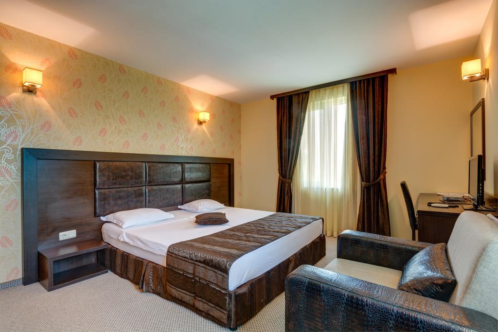 Siena House Hotel Sozopol Bagian luar foto