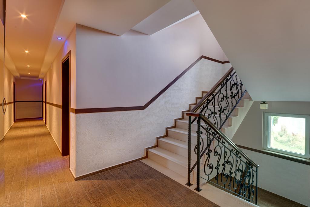 Siena House Hotel Sozopol Bagian luar foto