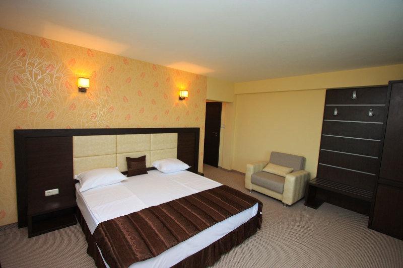 Siena House Hotel Sozopol Bagian luar foto